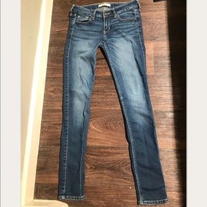 Classic Stretch Low-Rise Skinny Jeans